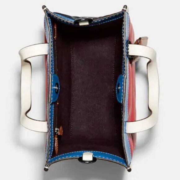 RETAIL Coach Puffy Quilted Field Tote 22 - Picture 4 of 13